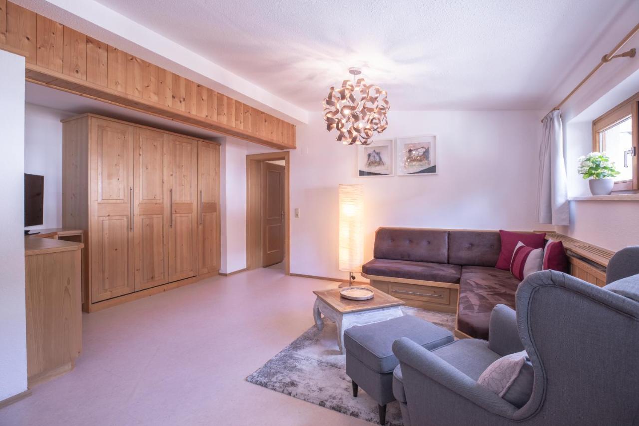 Haus Praxmarer Apartment ซังคท์อันทอนอัมอาร์ลแบร์ก ภายนอก รูปภาพ